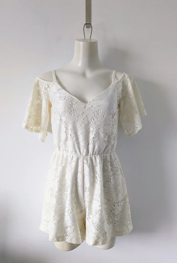 Combi short en dentelle Asos taille XS